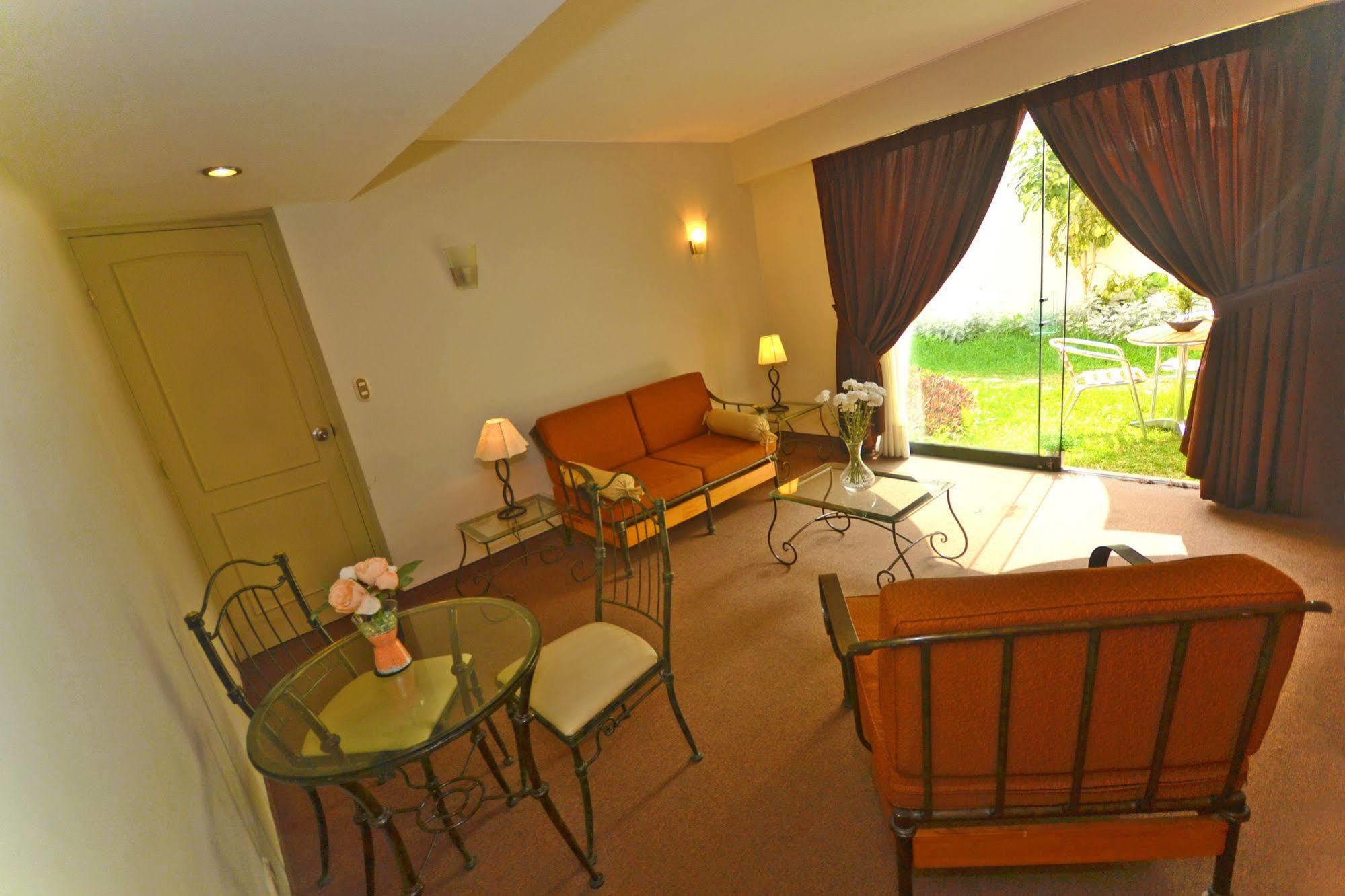 Suites Antique Apart Hotel Lima Buitenkant foto